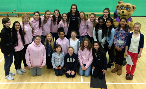 Netballers Learn From Pros